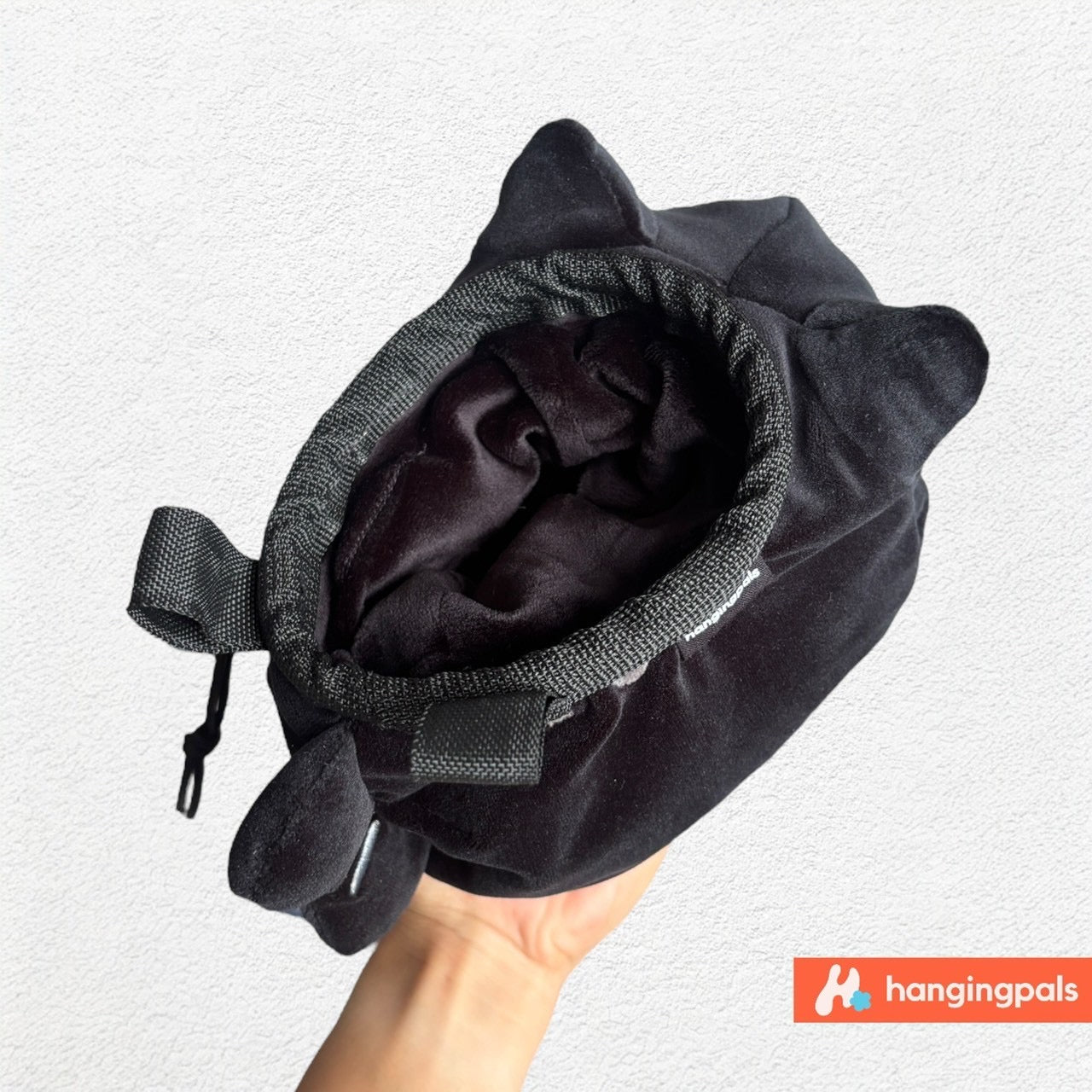 Kuro Neko chalk bag